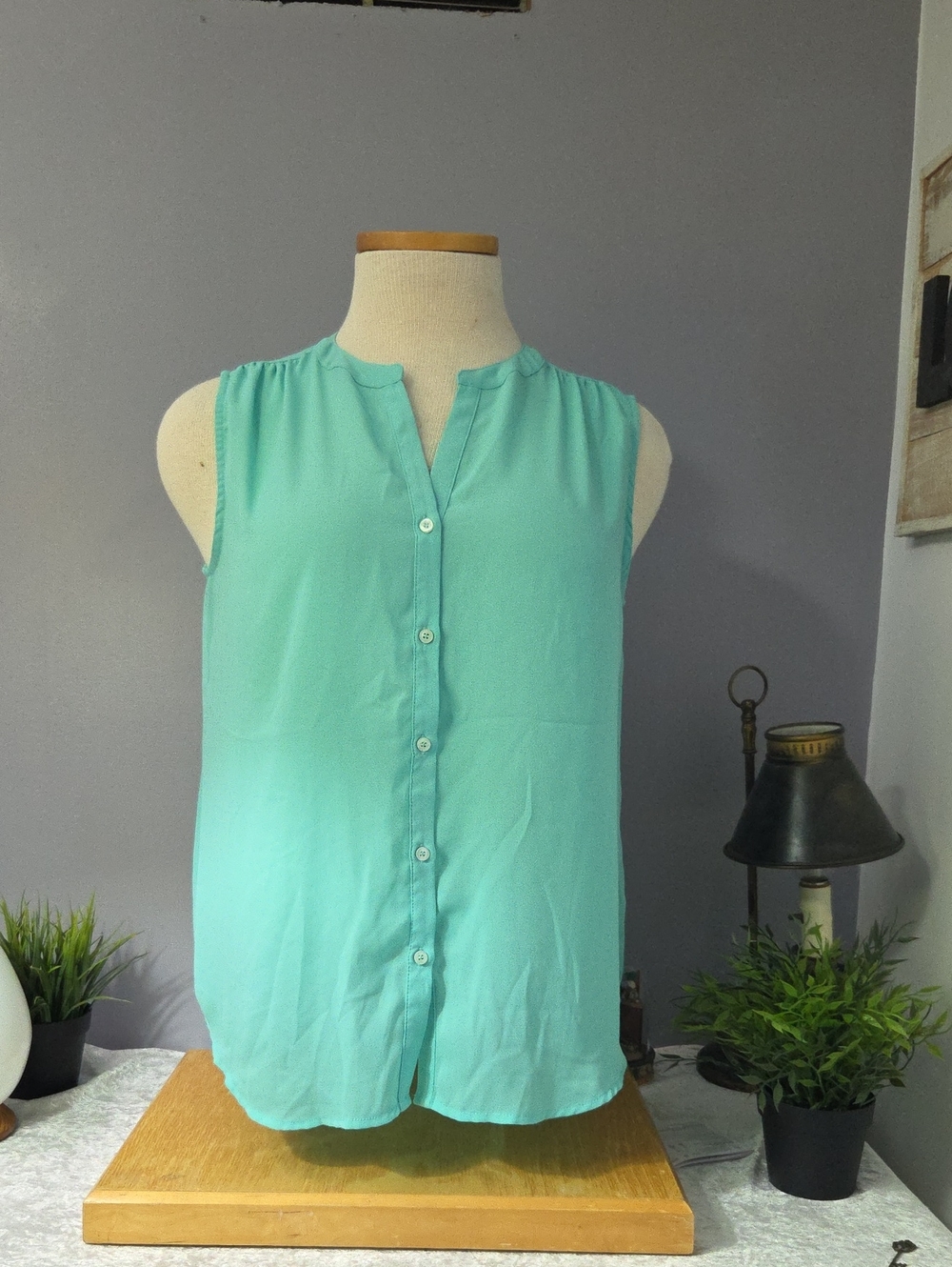 Sleeveless Button-Front Top in Aqua